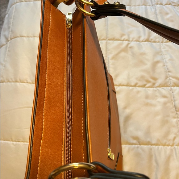 Gorgeous Chestnut Brown Vegan Leather Shoulder Tote Satchel NWOT - Picture 3 of 15